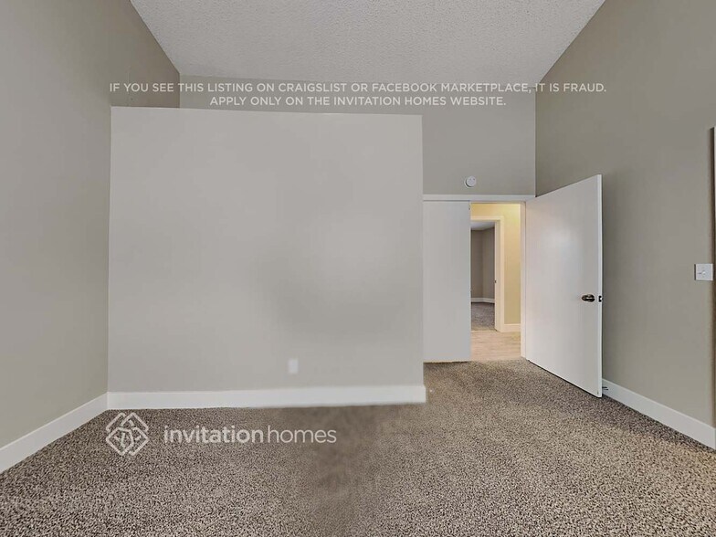 Building Photo - 8138 Vision St