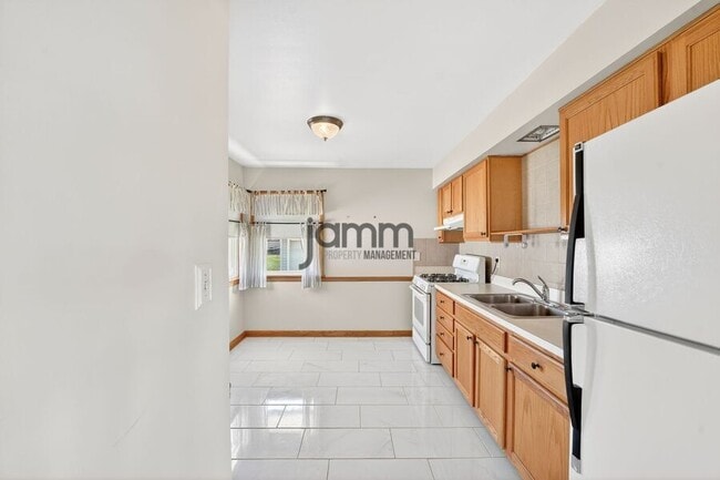 Building Photo - 16261 Remora Blvd