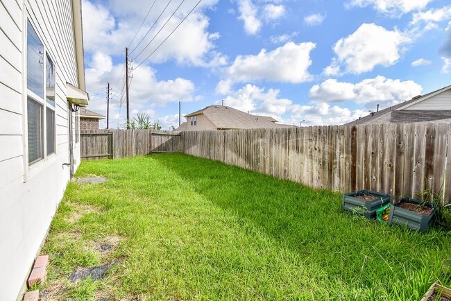 Building Photo - 5530 Redwood Summit Ln