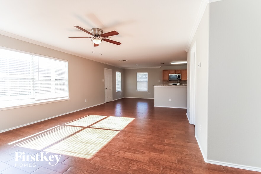 Building Photo - 12902 Trail Hollow Ct