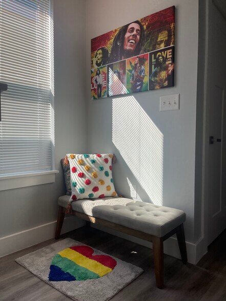 Cozy Corner - 2226 Joan Ave