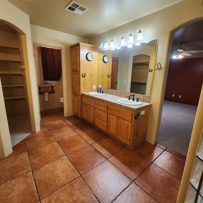Building Photo - 35665 Caballero Dr