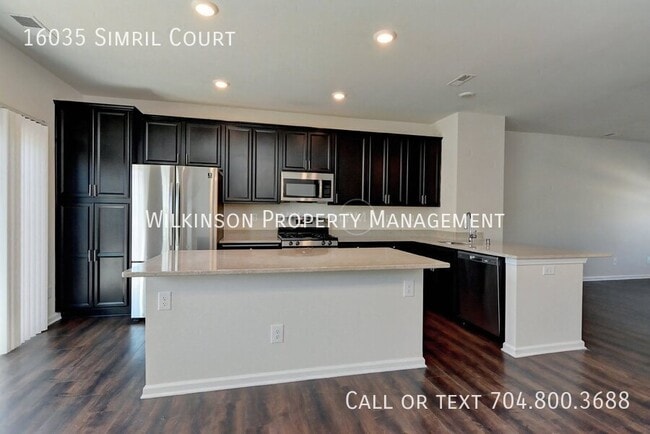 Building Photo - 16035 Simril Ct