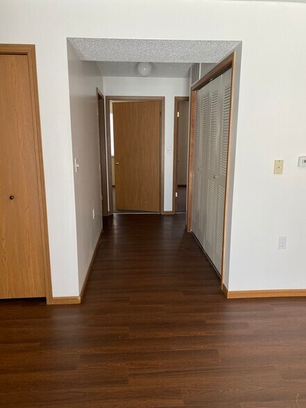 Hallway - 1405 Moreland St