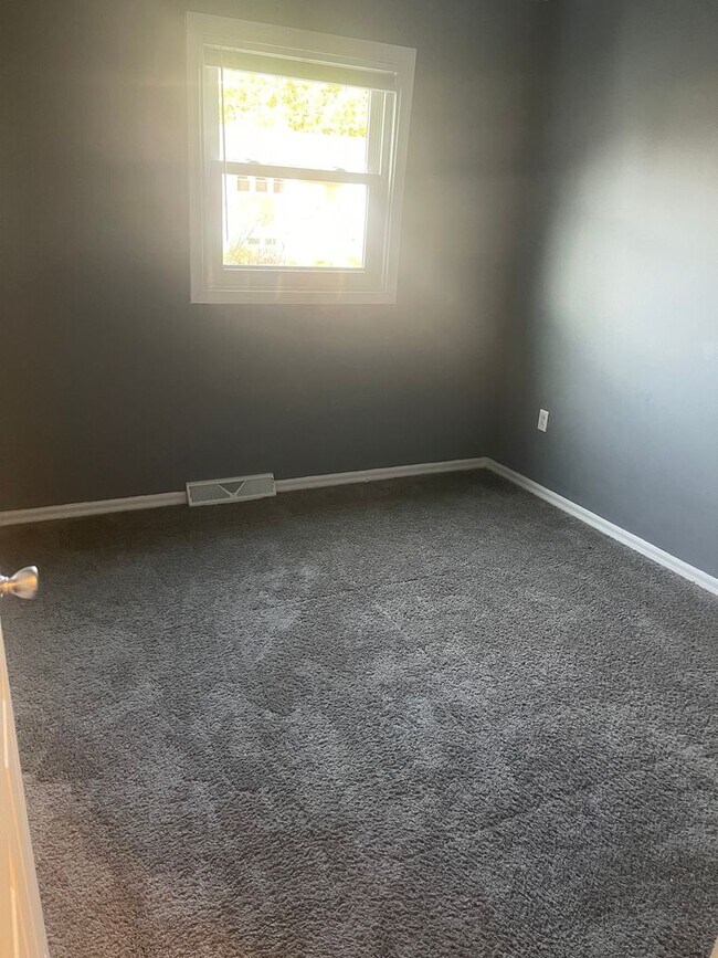 Building Photo - COMING SOON! Beautiful 4 Bedroom Home in M...