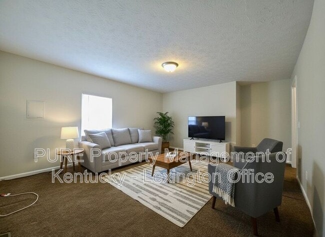 Building Photo - 122 S Magnolia St