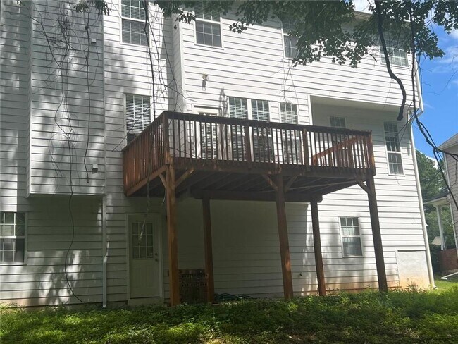 Building Photo - 421 Holland Springs Dr NW