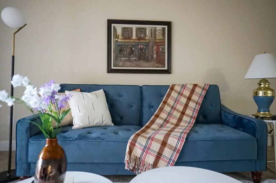 Building Photo - 12701 N Pennsylvania Ave