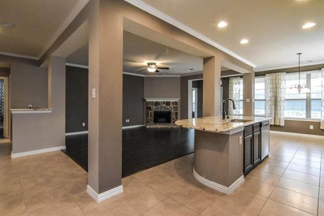 Building Photo - 2732 Costa Mesa Dr