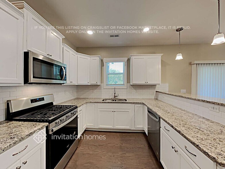 Building Photo - 377 Hawkesburg Dr