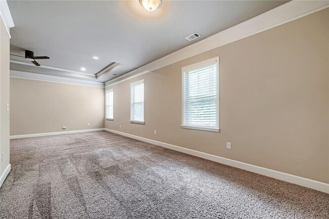 Building Photo - 2464 Norwood Dr SE