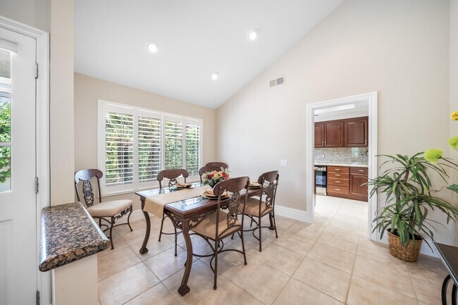 Building Photo - 43512 Via Magellan Dr