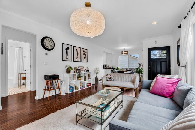 Building Photo - 5182 Ellenwood Dr