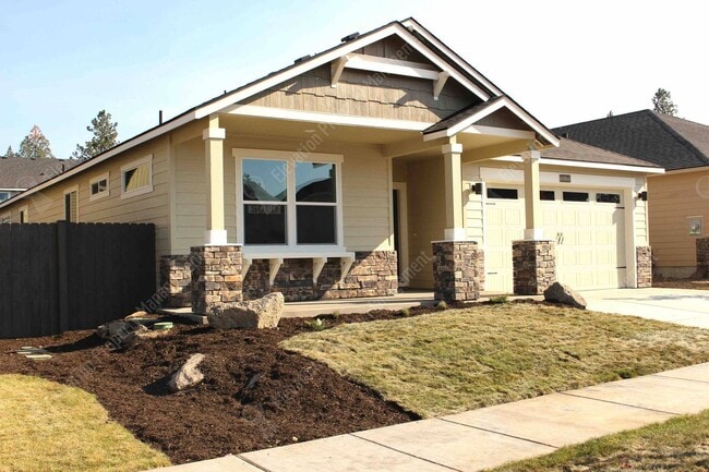 Building Photo - 3 BR home in Southeast Bend