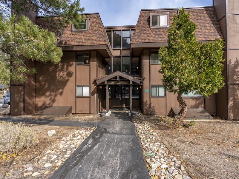 Building Photo - 420 Shirley Canyon Rd