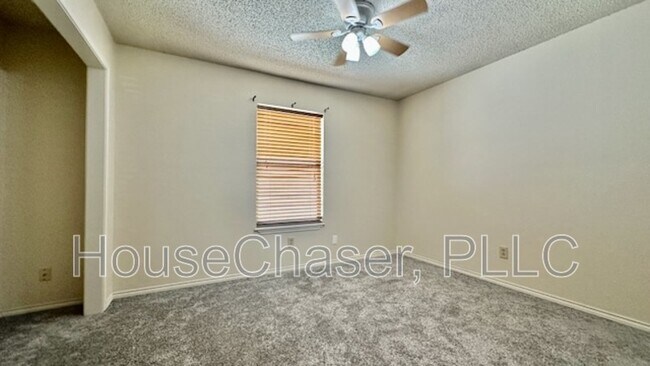 Building Photo - 6814 Hyden Ave