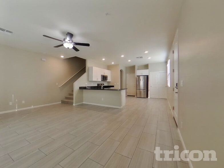 Building Photo - 12565 W Via Dona Rd