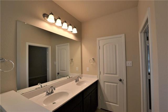 Building Photo - 717 Jennie Marie Cir