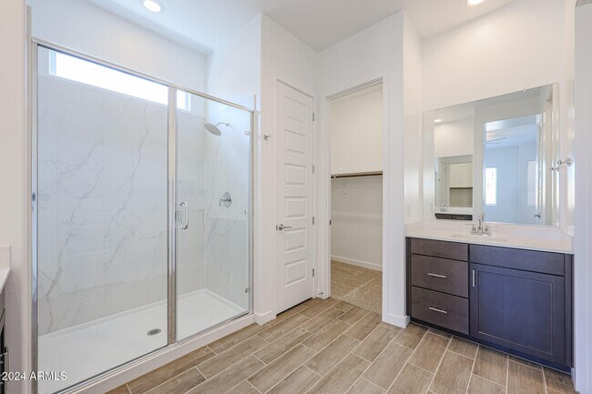 Building Photo - 7606 W Jackrabbit Ln