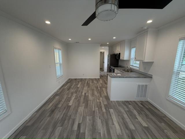 Building Photo - 26 Lily Dr