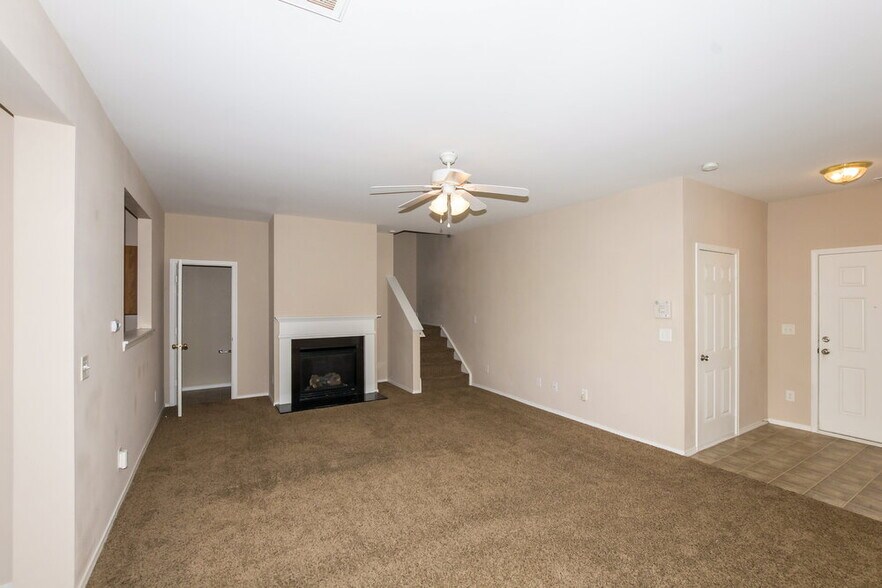 Building Photo - 8941 Chalkstone Rd