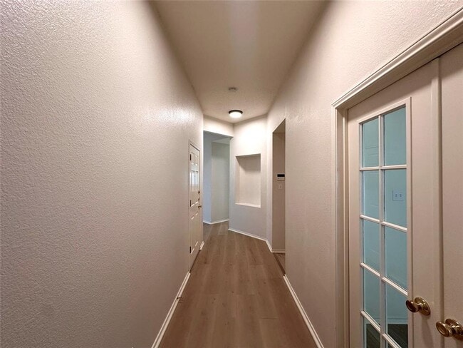 Building Photo - 6708 Bancroft Woods Dr