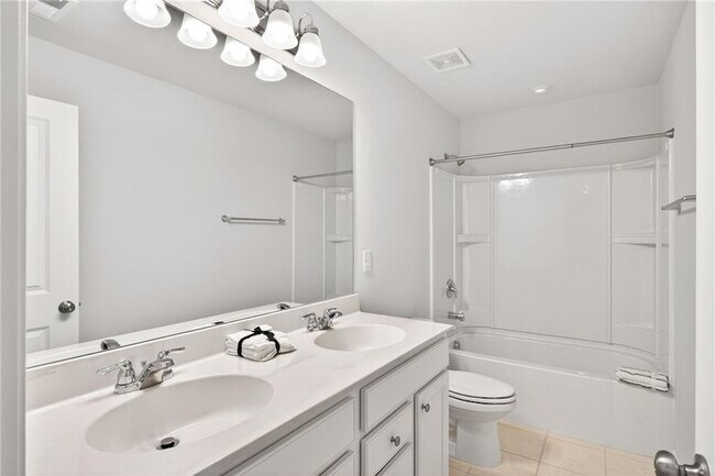 Building Photo - 5377 Fountainhead Ln
