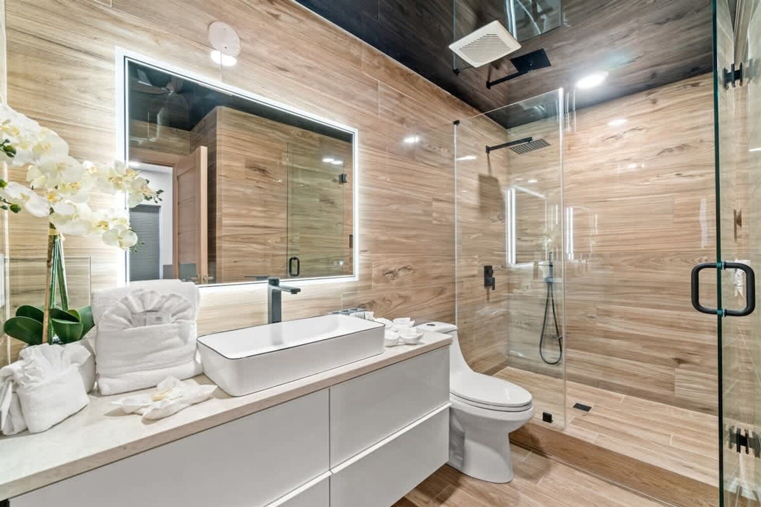 Building Photo - 10625 Front Beach Rd