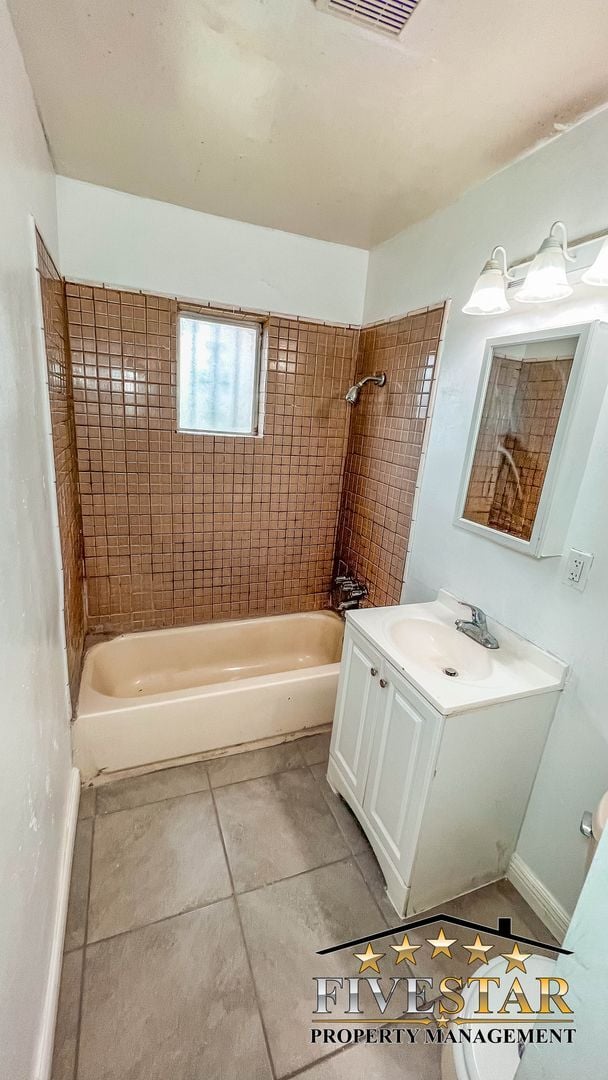 Building Photo - 1424 Gorrill St