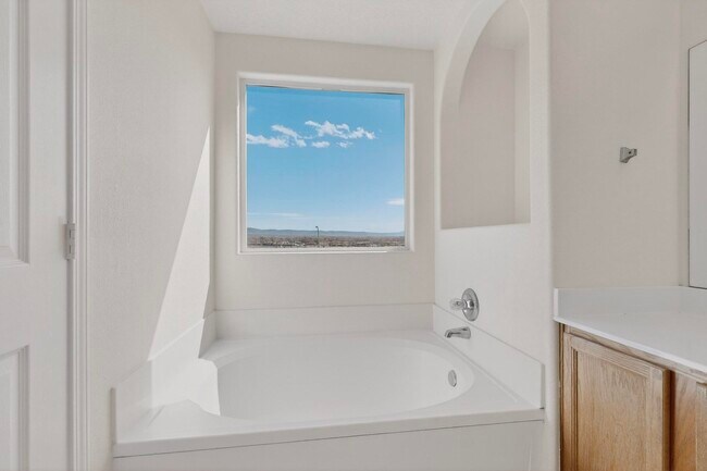 Building Photo - 8300 Bluffs Edge Pl NW