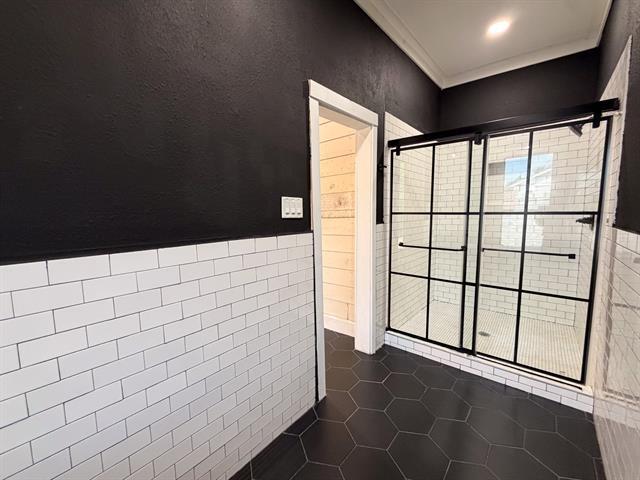 Building Photo - 405 E Denton St