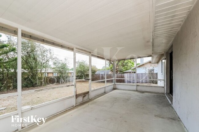 Building Photo - 398 Lake Daisy Dr