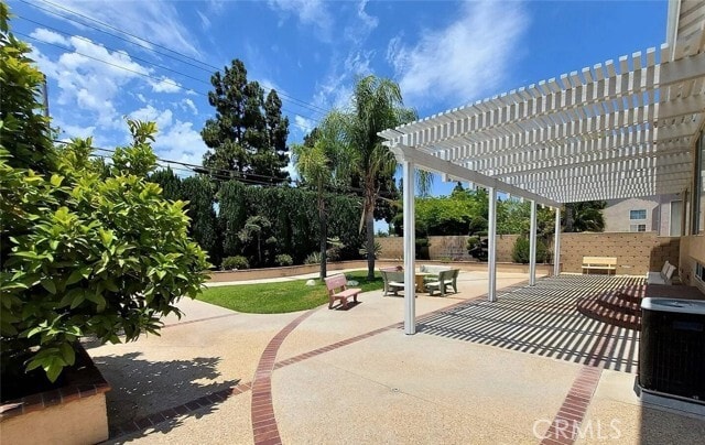 Building Photo - 17669 Hever Cir