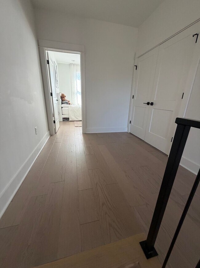 Building Photo - Knoxville 37922 - 2 bedroom, 2.5 bath Townhome in Northshore Town Center - Contact Ed Johnson (86...