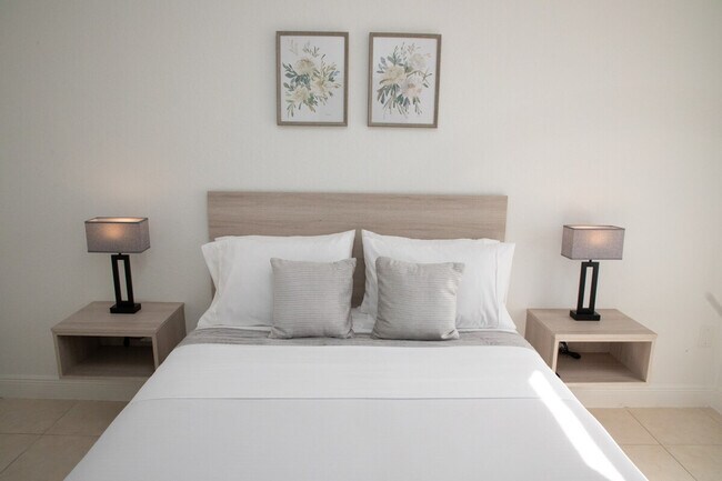 Building Photo - 14361 SW 31st St