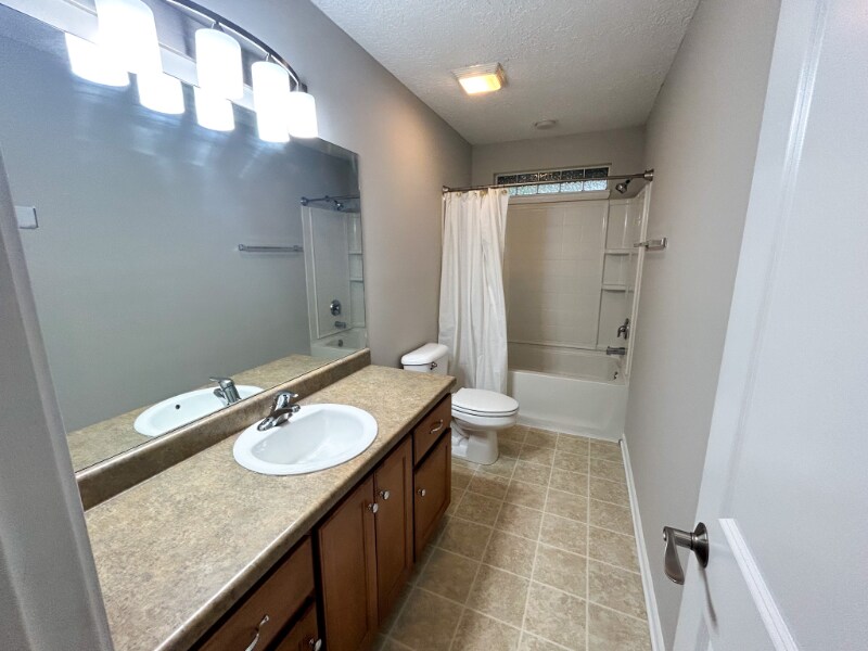 Building Photo - 228 Cobble Stone Ln