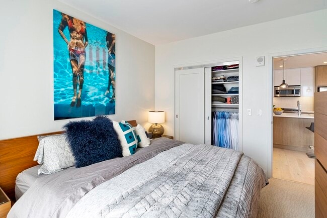 Building Photo - 375 Canal St