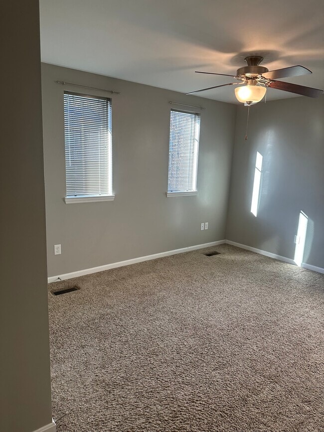 Building Photo - 39 19th St