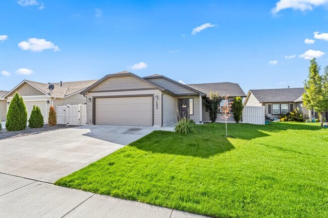 Building Photo - 103 N Voyage Ave