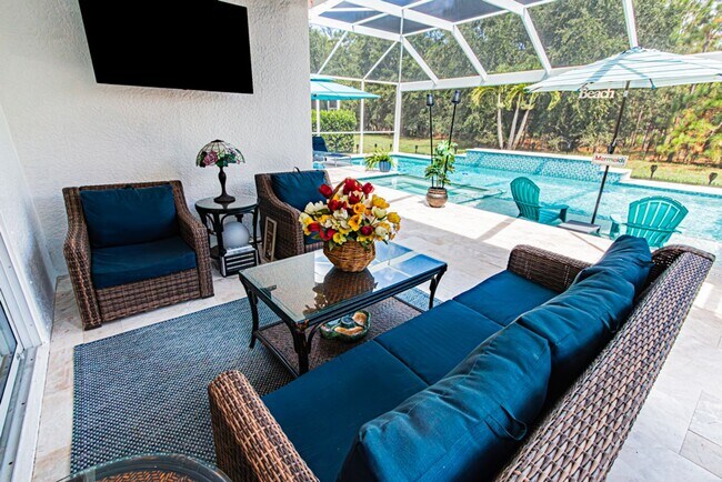 Building Photo - Seasonal or Annual Luxury Home With Pool i...