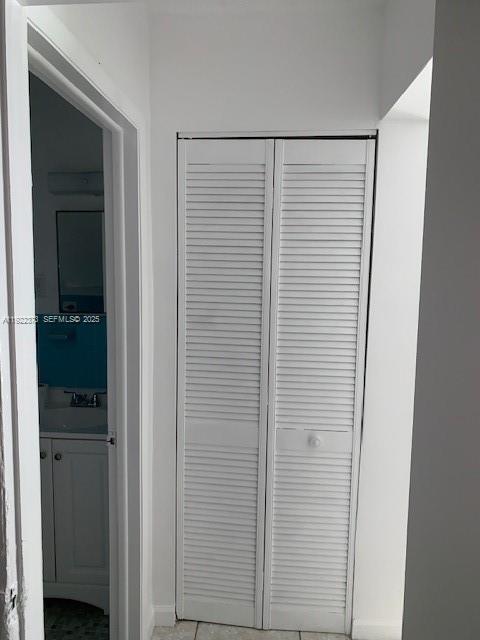 Building Photo - 2784 SW 14th St