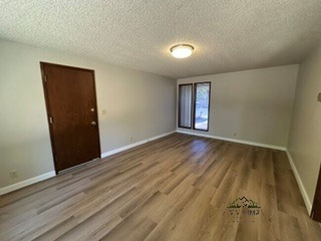 Building Photo - 2653 Erin Way