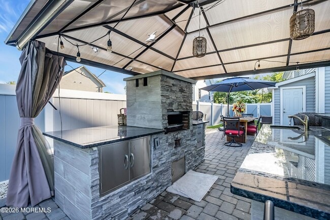 Building Photo - 243 Overbrook Ave