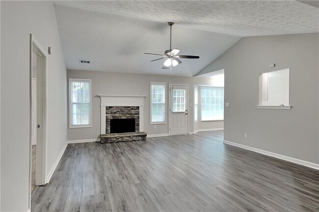 Building Photo - 40 Colton Dr