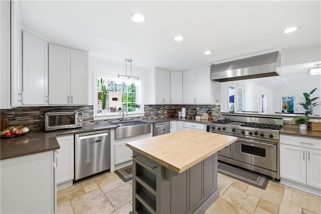 Building Photo - 4115 Glen Devon Dr NW