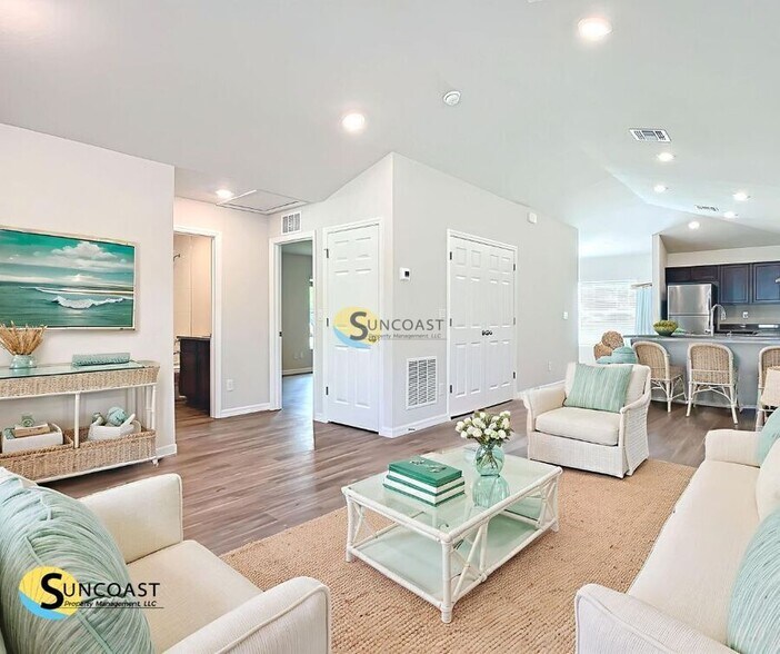 Building Photo - 11185 Pendleton Ave