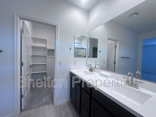 Building Photo - 14360 W Alameda Dr
