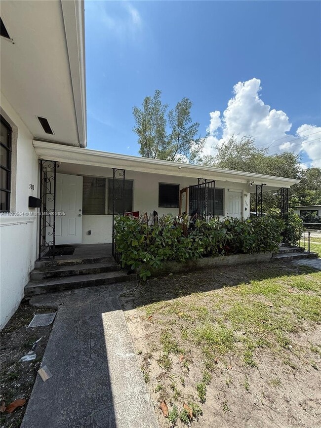 Building Photo - 500 NE 136th St