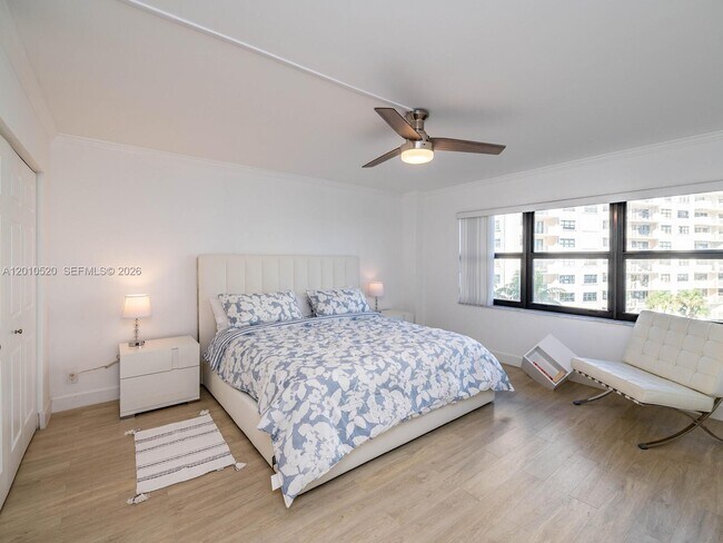 Building Photo - 5000 N Ocean Blvd