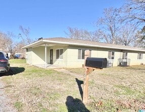 Building Photo - 1640 57th St